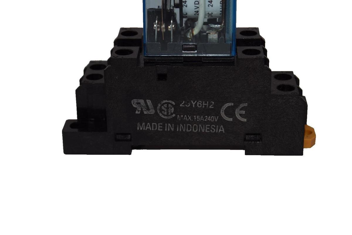 Used OMRON LY2N-J LY2NJ 24vdc 24 Vdc Relay with Base 29Y6H2