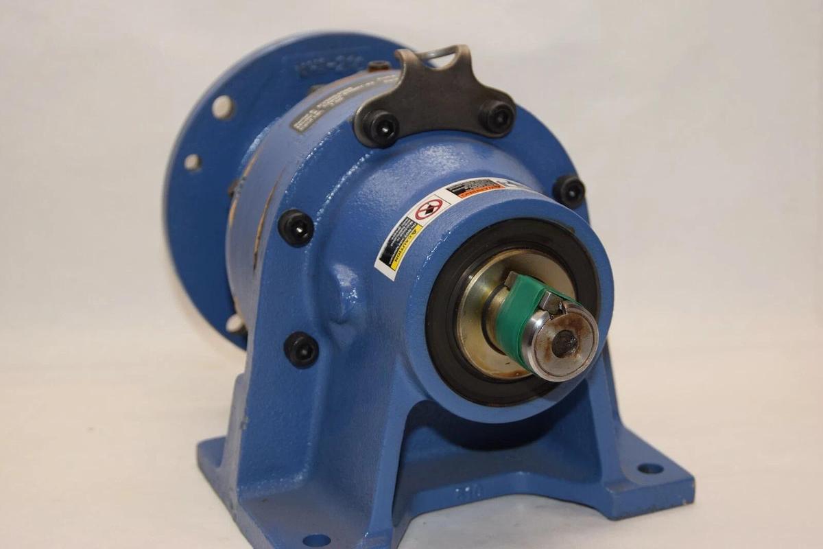 SUMITOMO Speed Gear Reducer CNHX-6100Y-43 PA057070 43:1 1750RPM 1.05Hp (NEW)