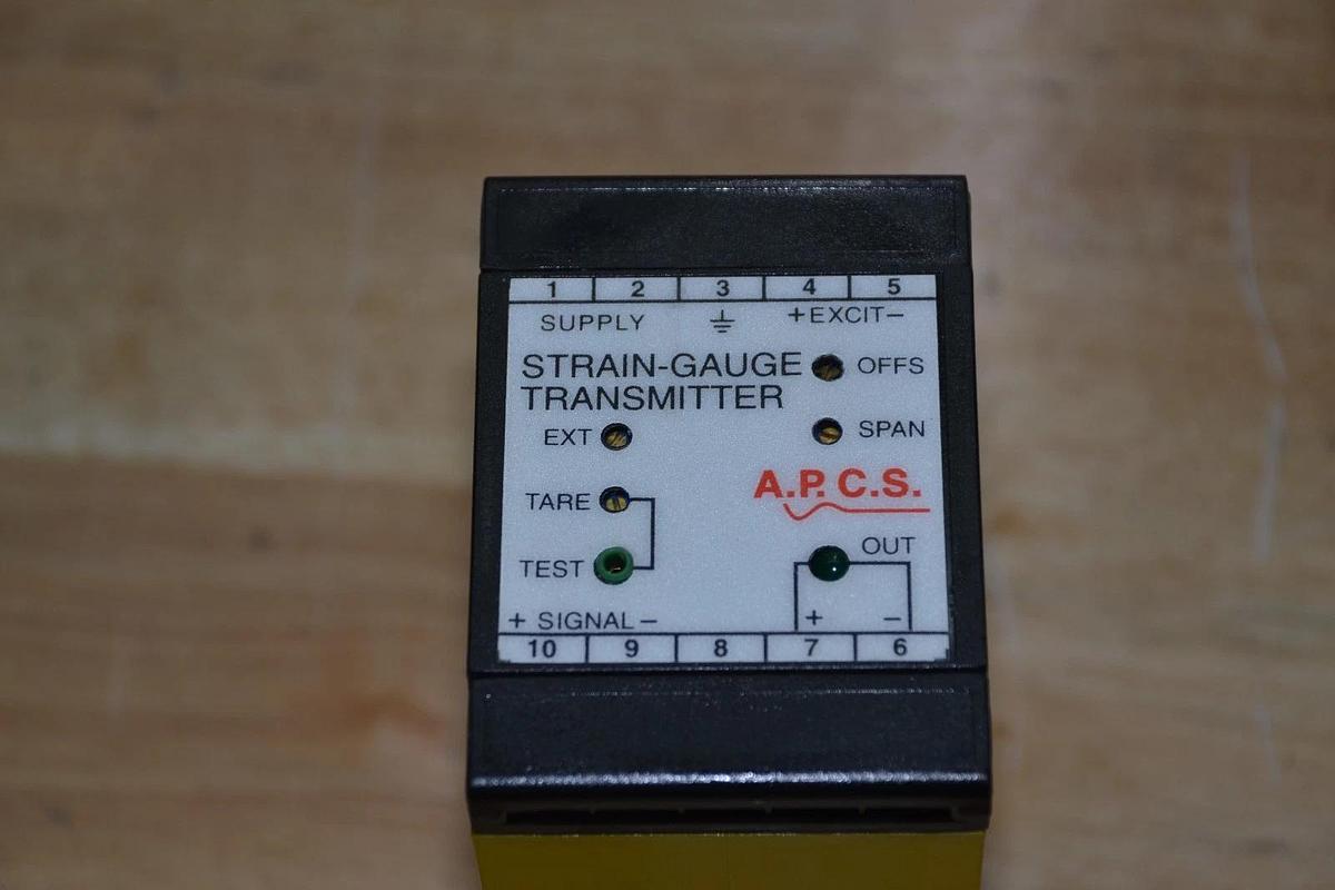 Refurbished ANALOGUE PROCESS CONTROL SYSTEMS APCS STRAIN GAUGE TRANSMITTER WT127-1052120