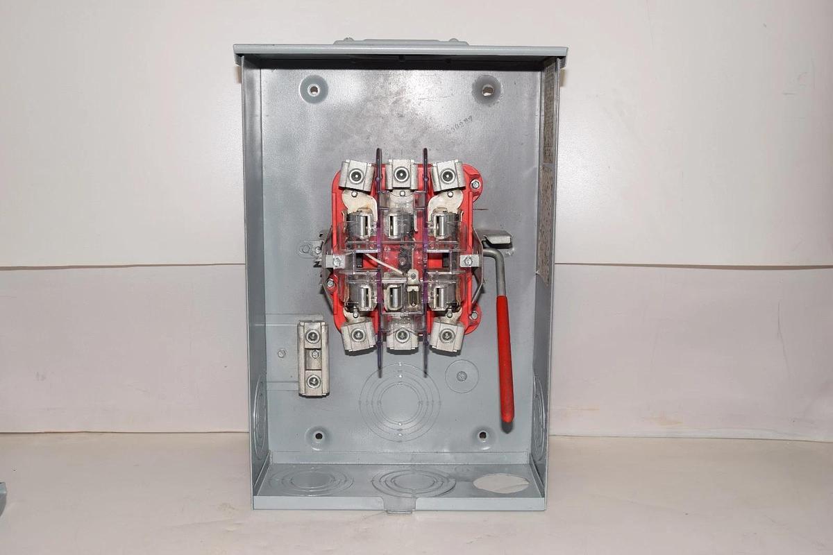 Used Anchor Electric Meter Socket Enclosure U50000 U40000 200A 200 Amp 600v 3ph 4w
