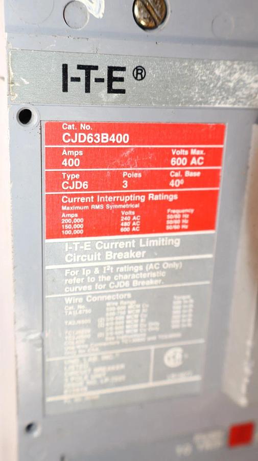 Used Siemens I-T-E Sentron Circuit Breaker CJD63B400 400A 400 Amp 3p w/ 400A Adj Trip