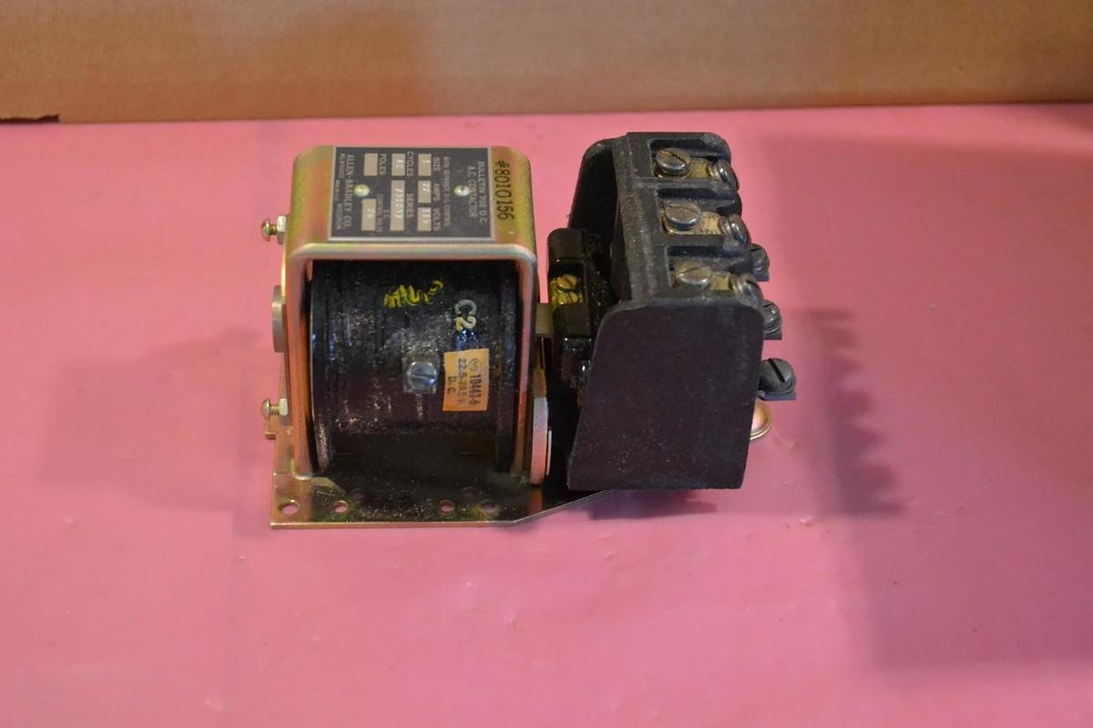 ALLEN BRADLEY CONTACTOR BULLETIN 702 D.C. SIZE 1 22A 115V AC CYCLES NEW
