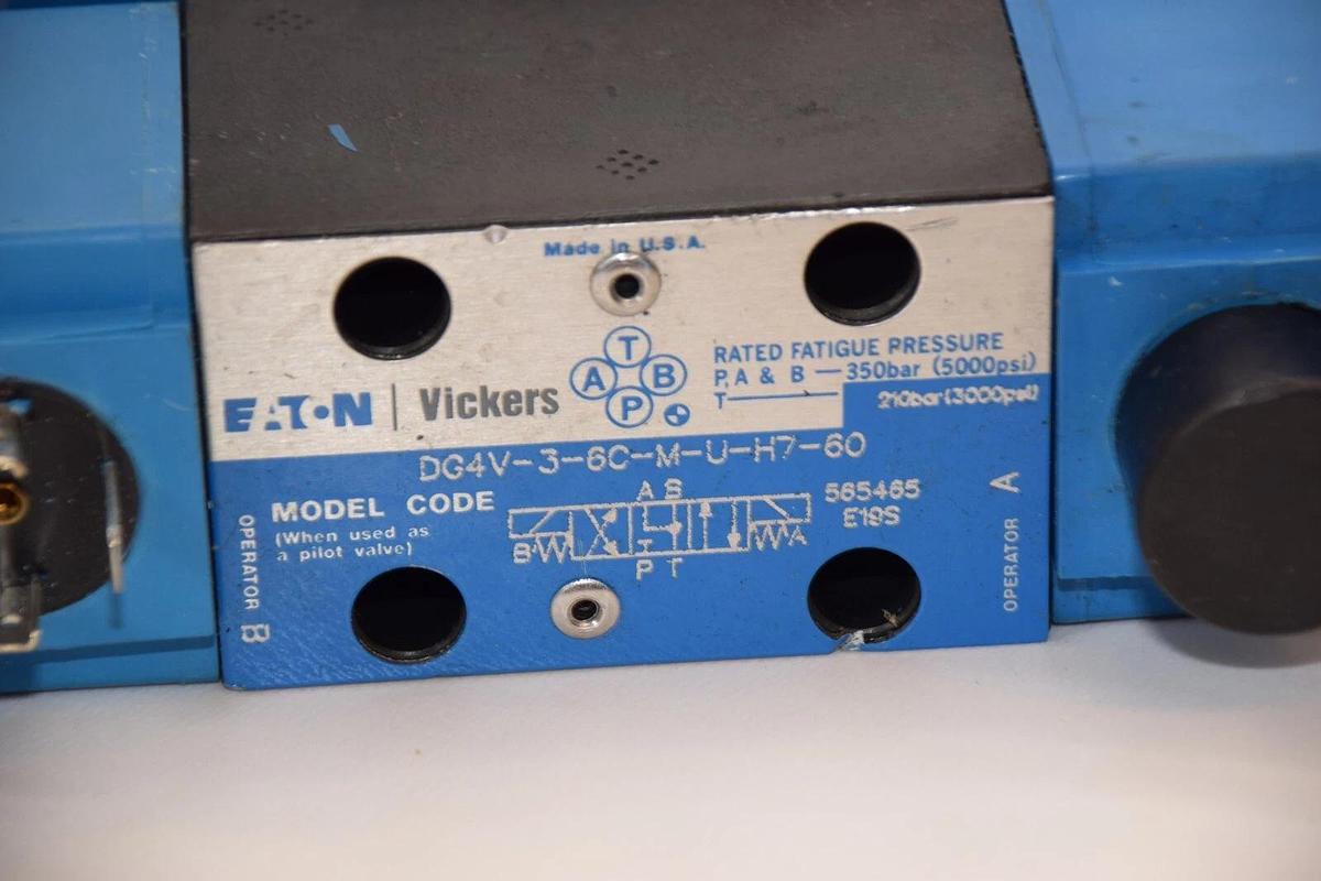 NEW VICKERS DG5V-5-2C-T-M-U-H7-10  DG4V-3-6C-M-U-H7-60 Directional Control Valve