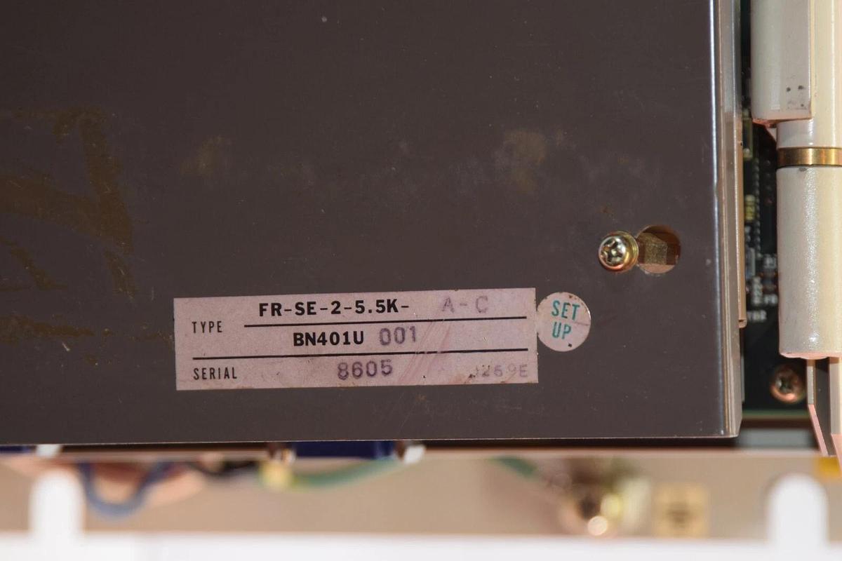 Used MITSUSBUSHI FREQROL FR-SE-2-5.5K-BN401U Spindle Controller Drive