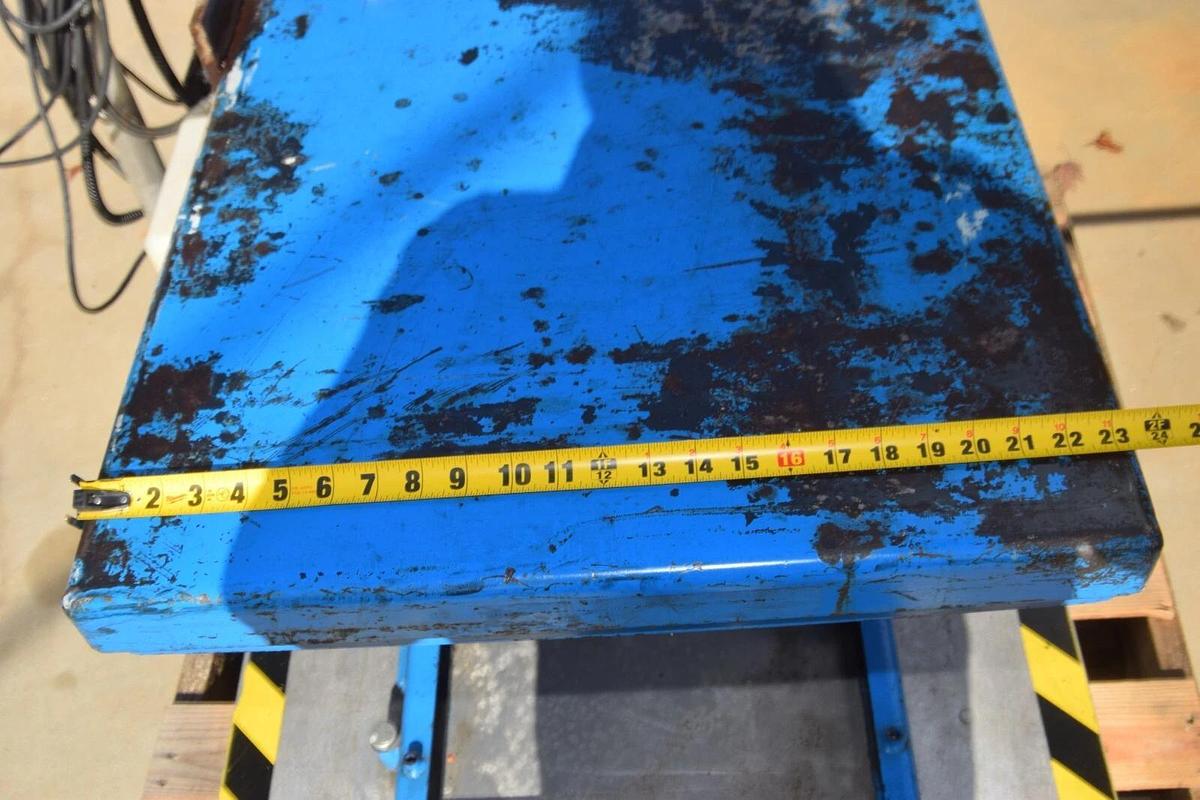 Used Bishamon Hydraulic Lift Table LX50 1,100lb 500kg Capacity 115/208-230v w Pump