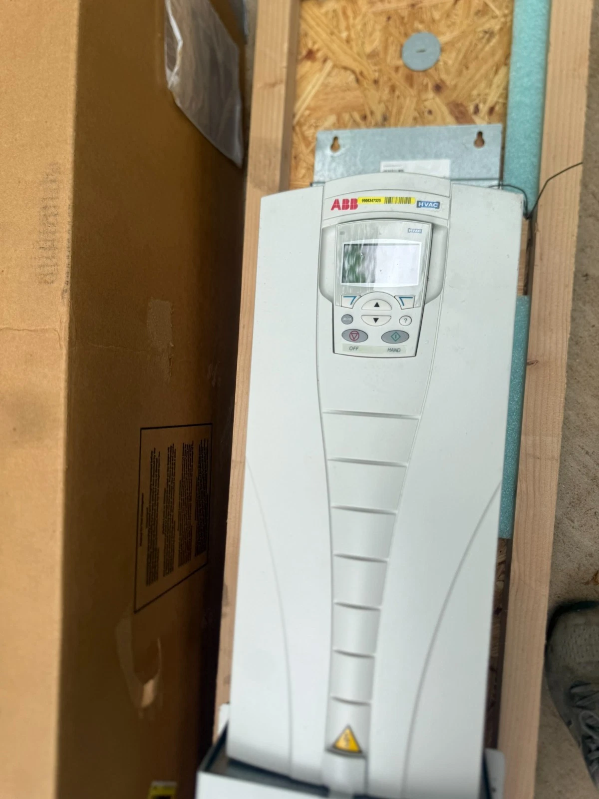 ABB Drive ACH580-PCR-044A-4+B056 3ph 480v ACH580PCR044A (NEW take out)