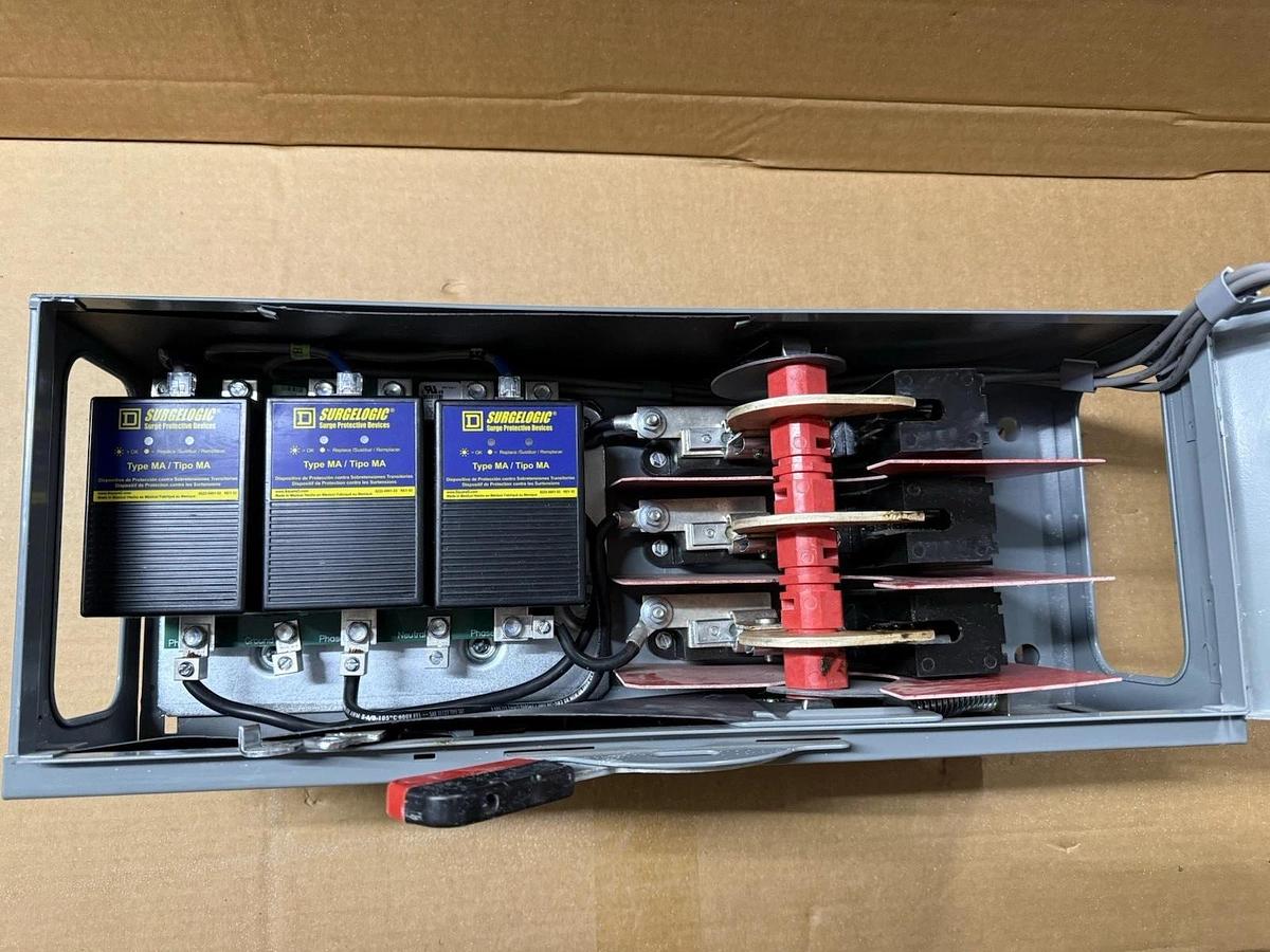 SQUARE D Surgelogic QMB Surge Protection Device QMB4IMA24 3ph 480y/277v 4w 240kA