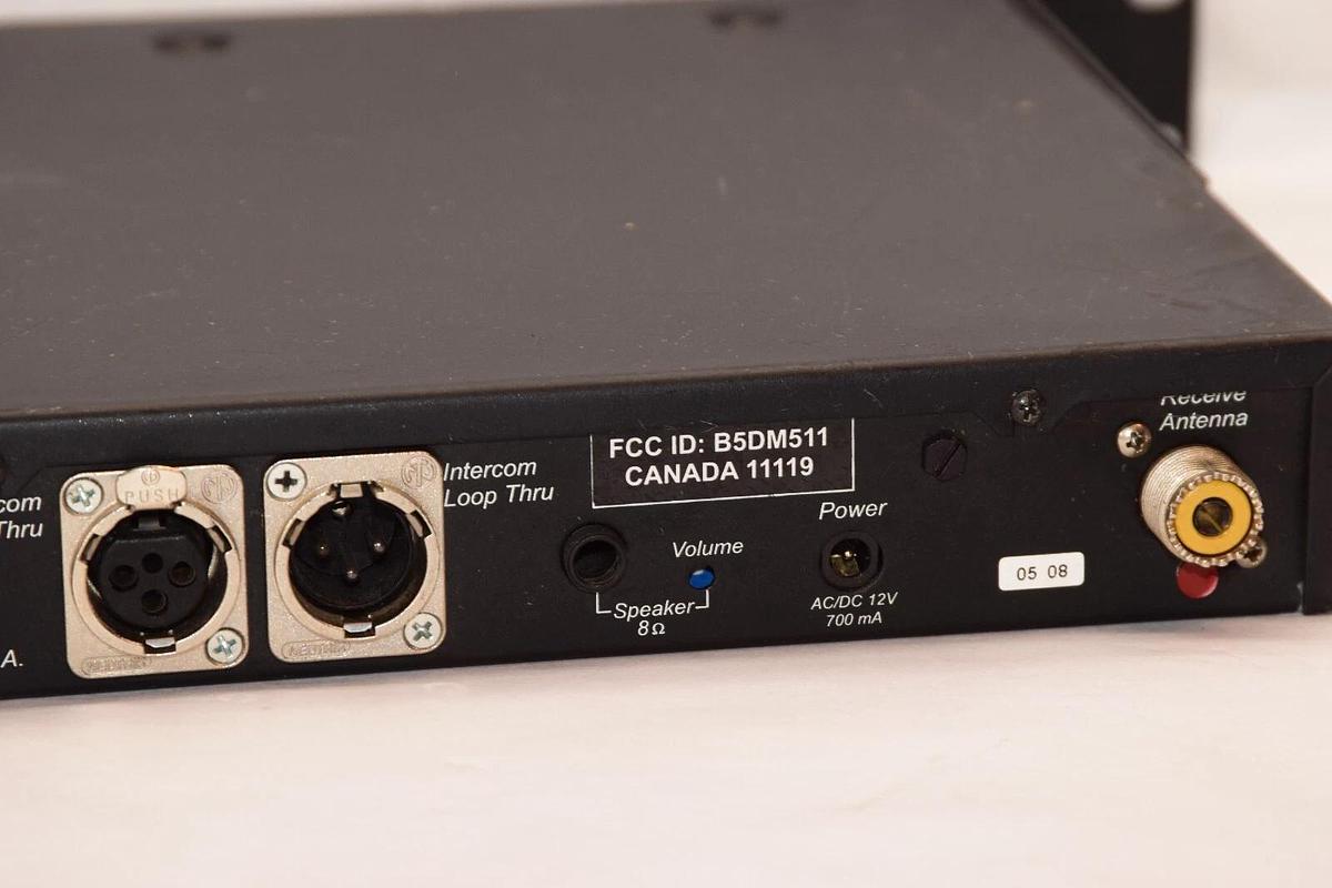 Used TELEX RADIOCOM BTR-300 Wireless Intercom Base Station *Missing Button*