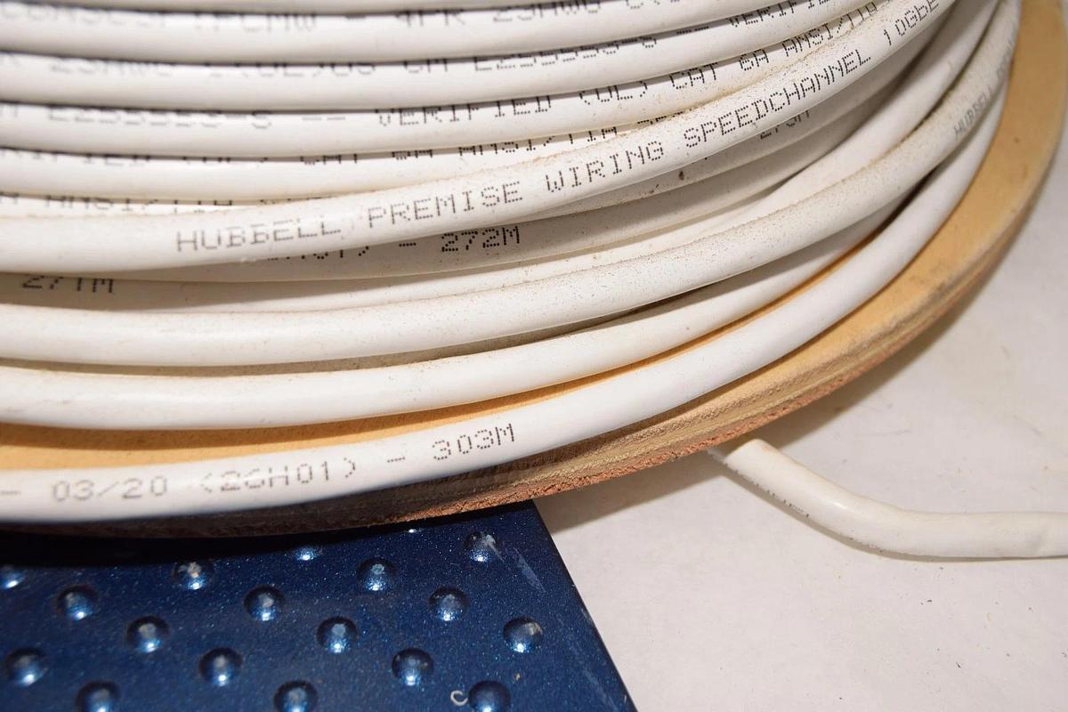 980' Hubbell Cat 6A Wire Speedchannel Shield F/UTP 10Gbe C6ASCSFTPCMW 4PR 23AWG