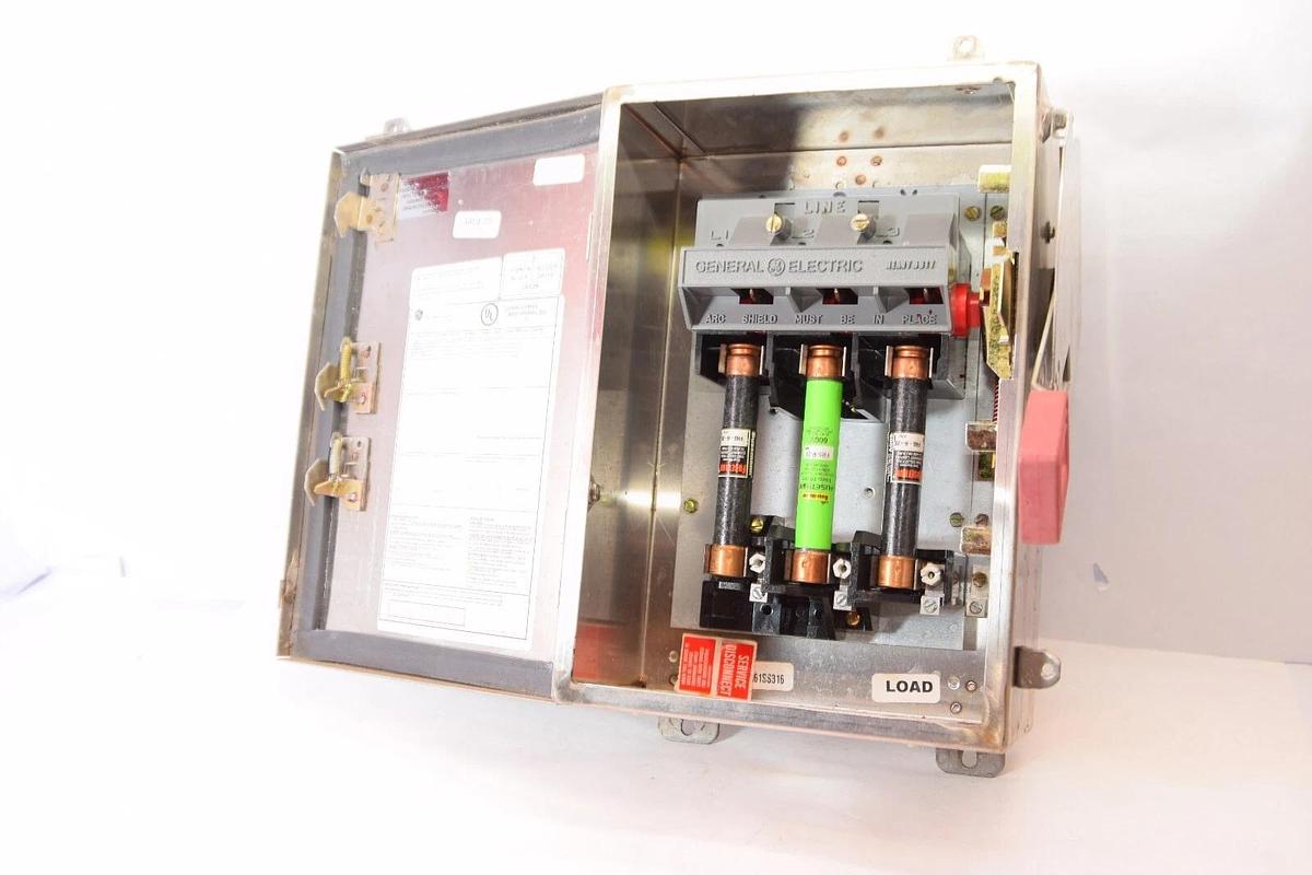 Used GE GENERAL ELECTRIC TH3361SS316 Model 1 30A Amp 600V Safety Switch W/ 20Amp Fuse