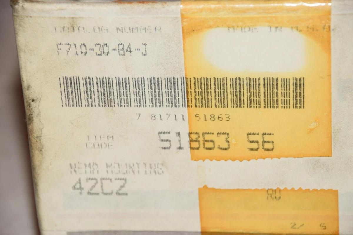 NEW BOSTON GEAR F710-30-B4-J F710-30-B4-J 30:1 .15HP  RATIO GEAR SPEED REDUCER