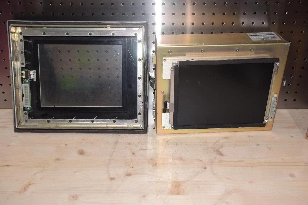Used GE Fanuc Display Station 2000 Operating Panel 2BCM2-2D00-0001 IC752WTE000D