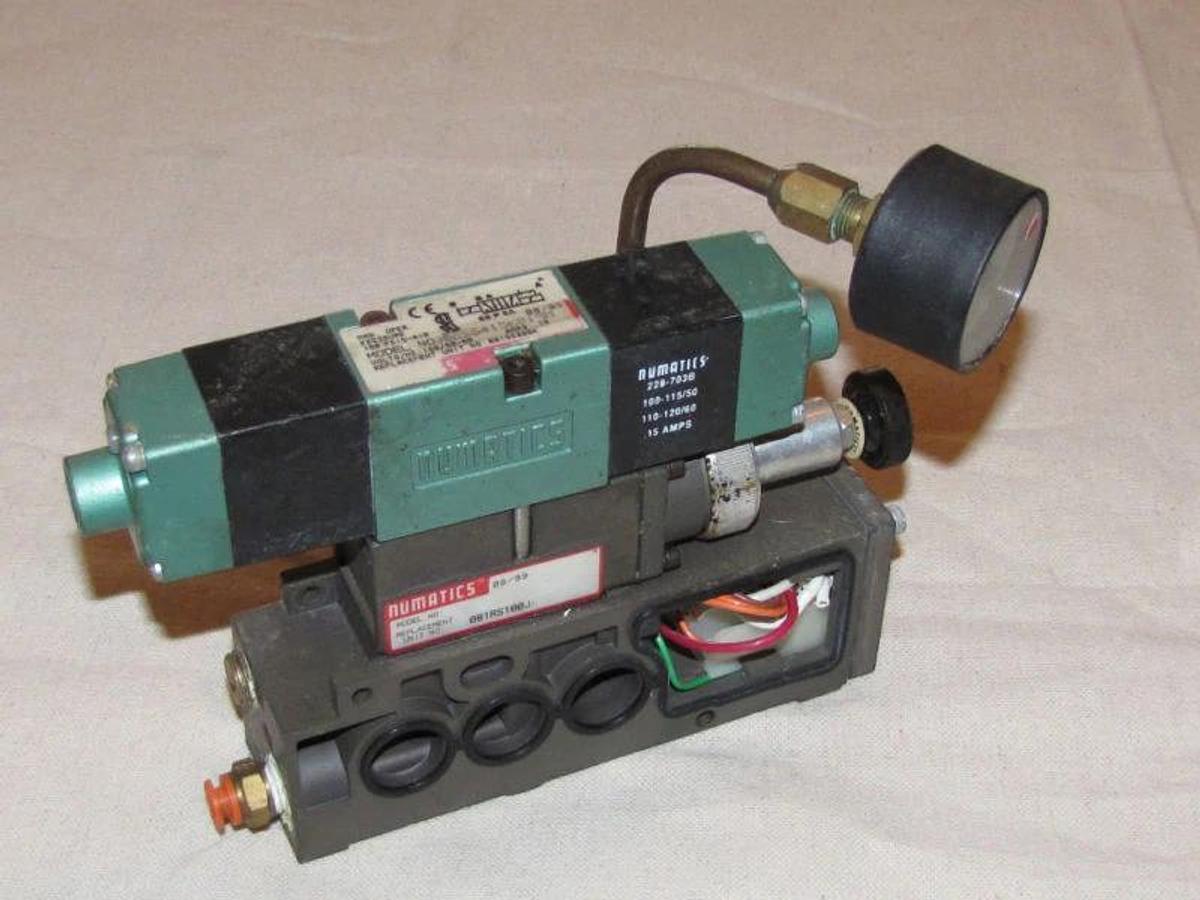 Used Numatics Valve Regulator Gauge  082SS415K019M 081RS100J