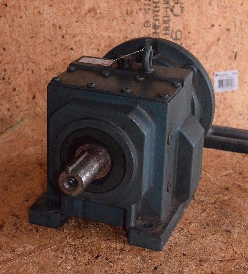 Used DODGE QUANTIS HB682CI112D 3784725-1 Ratio 9.73:1 1750 RPM 10.35 KW 549 Nm max