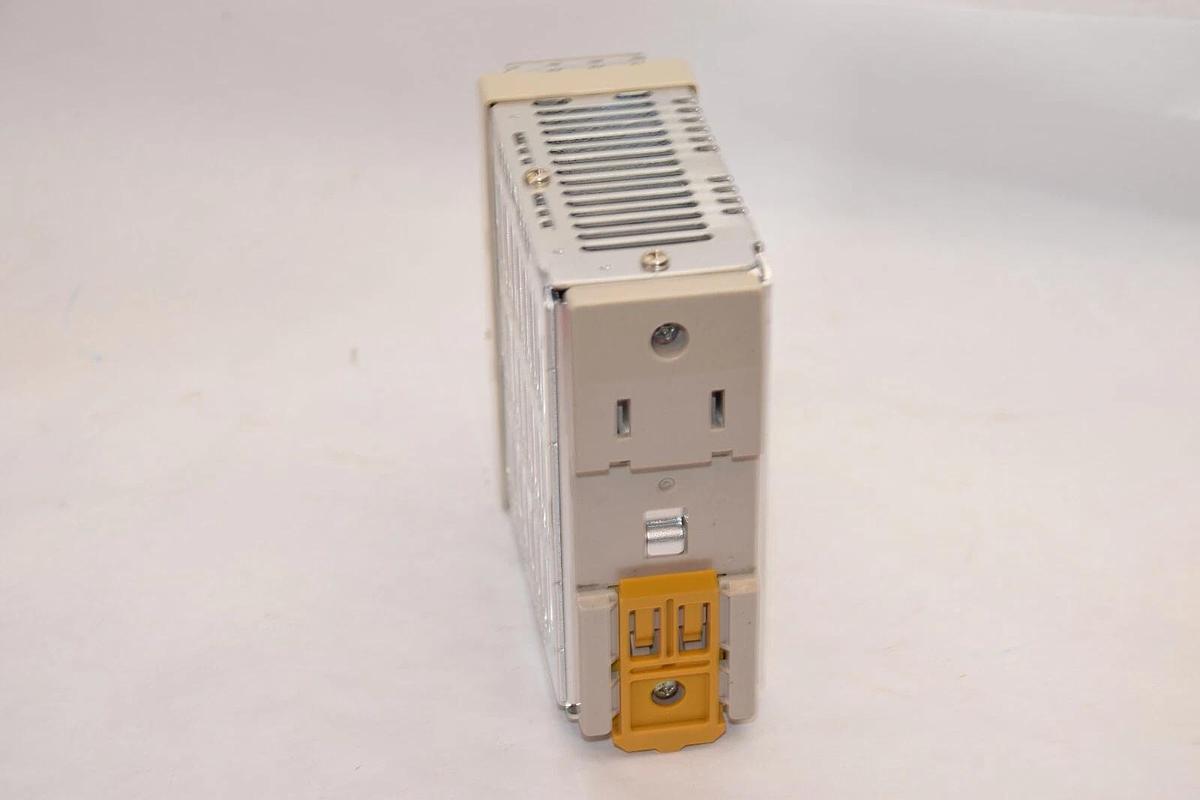 Used OMRON S8VS-12024B Input 100-240V , 1.9A Output 24Vdc , 5A Power Supply