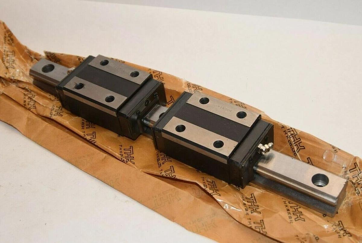 (NEW) THK HSR30R2ZZ+360L-II 360mm Length 30mm Bar Width Linear Guide