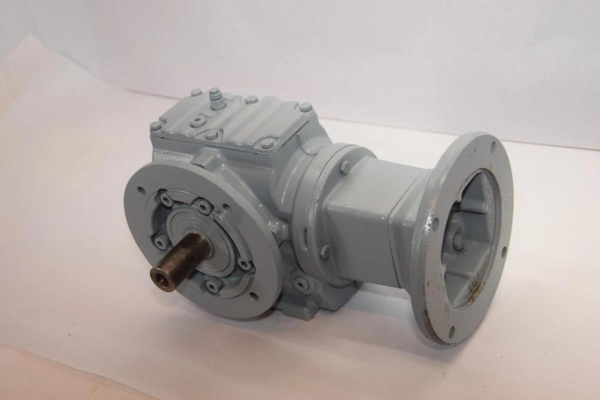 (NEW) SEW-EURODRIVE SF47AM145 850275812.07.07.001 Mobilgear 636 Gear Reducer