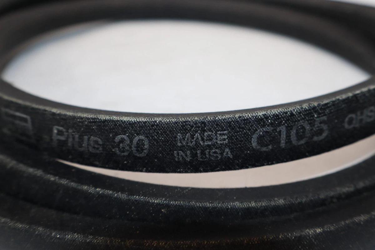Uniroyal V-Belt Belt V Belt C105 C 105 C-105 *USA* (New)