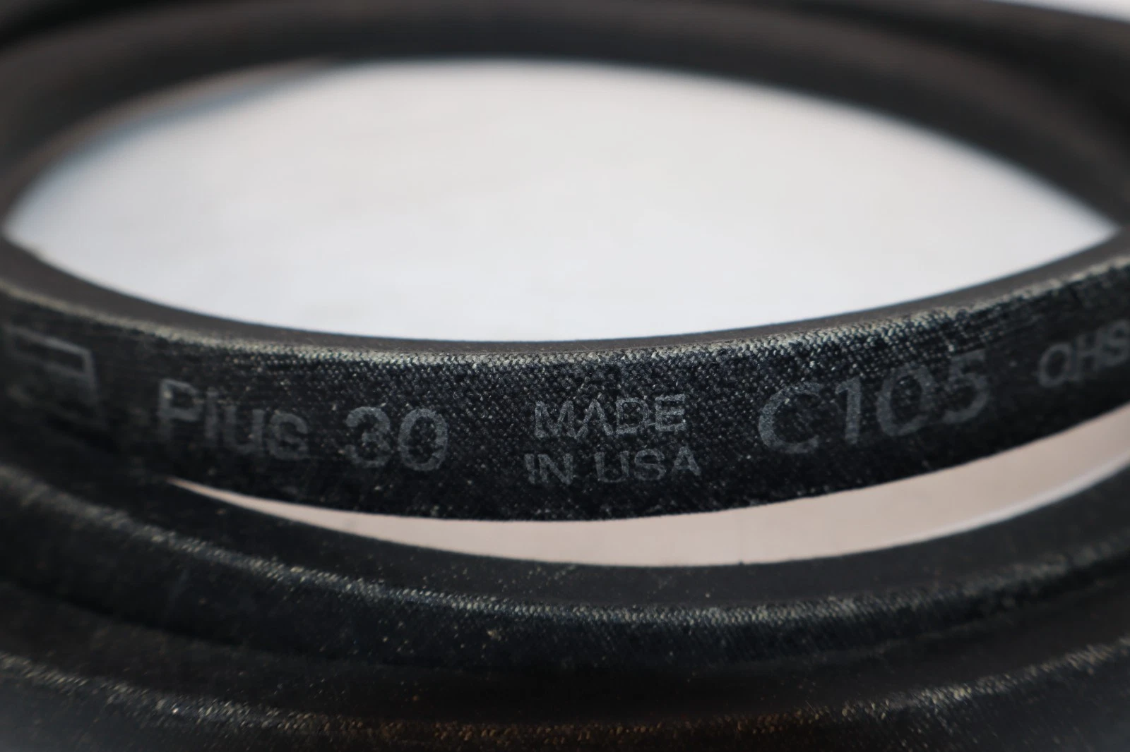 Uniroyal V-Belt Belt V Belt C105 C 105 C-105 *USA* (New)