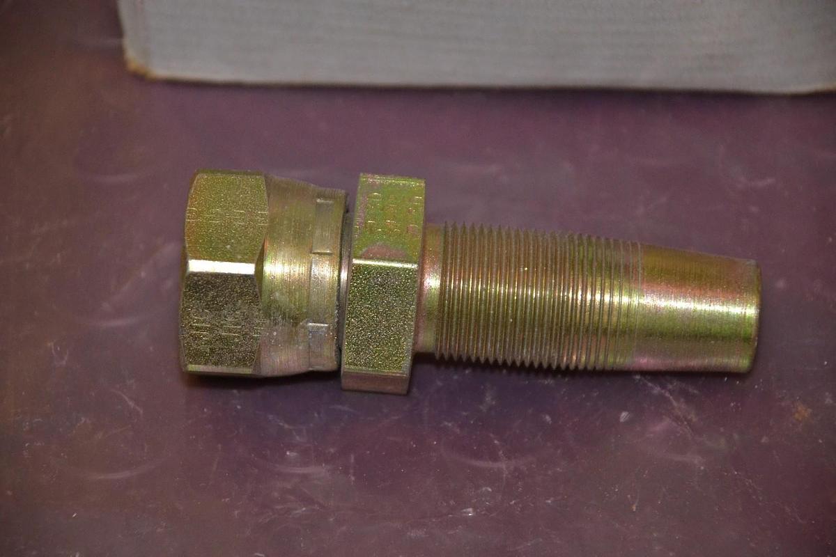 Parker Swivel Hose Fitting 0630-12-12 06301212 2.070, 3/4 in. x #12 Tu