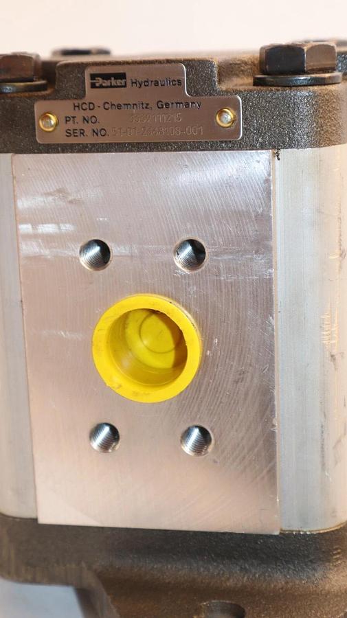 Parker Hydraulics Pump 3339111215 (NOS)