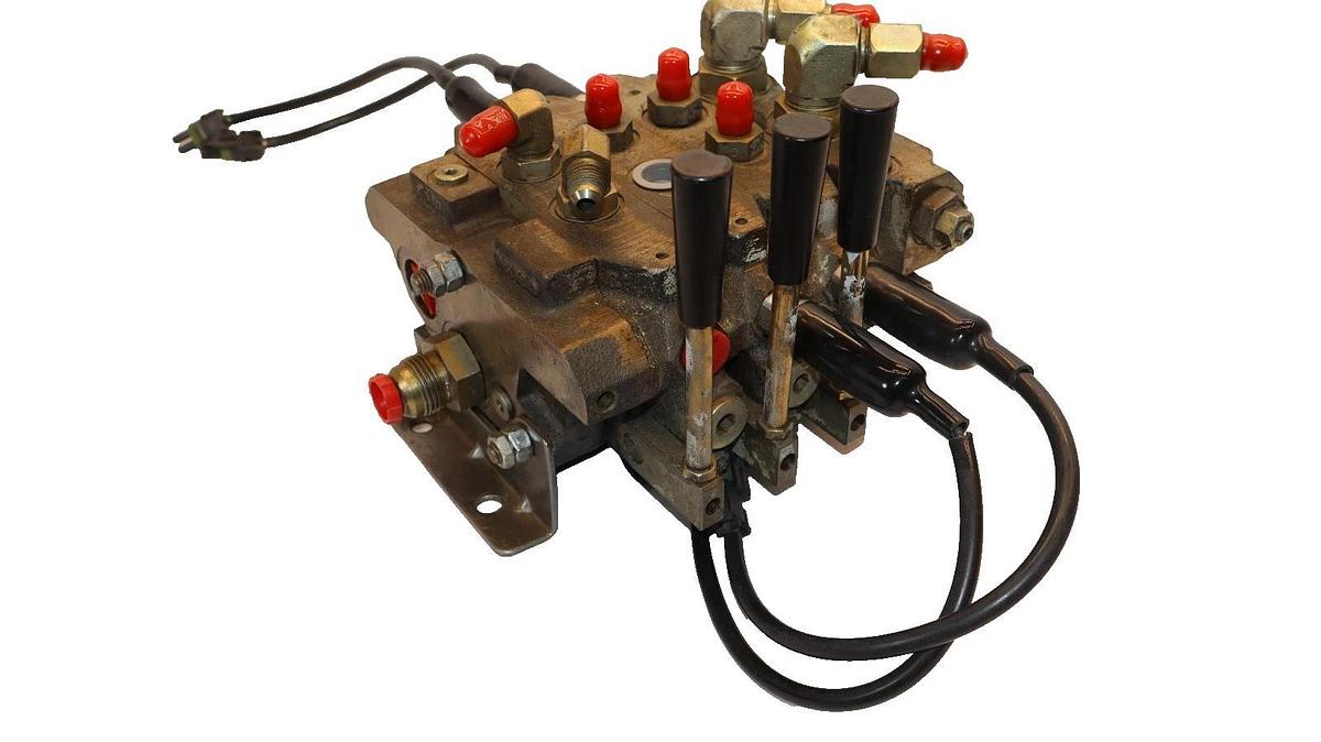 Used Altec 3 Hydraulic Valve 3 Spool Valve Block DB5195.800 8220 4009 8178