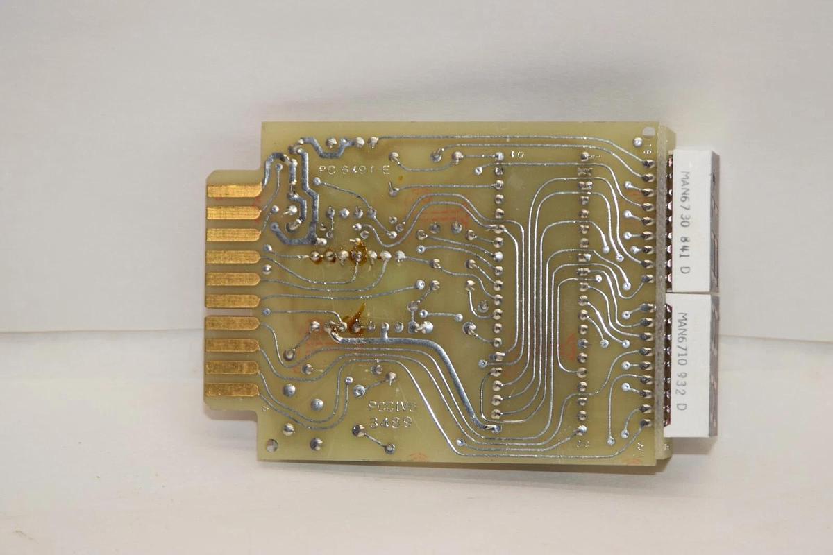 Used PCC1V0 3488 PC 649 I-E Control Board