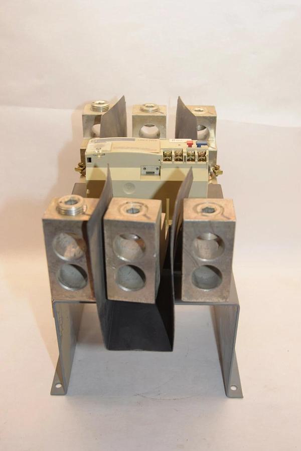Used TELEMECANIQUE LR9 F 7579 300A-500A Class 20 Electronic Motor Protection Relay
