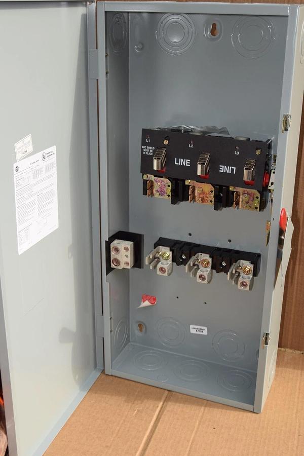 (NEW) GE GENERAL ELECTRIC TG4324 200A 200 Amp 3P 4W Spec-Setter Safety Switch 783164008708