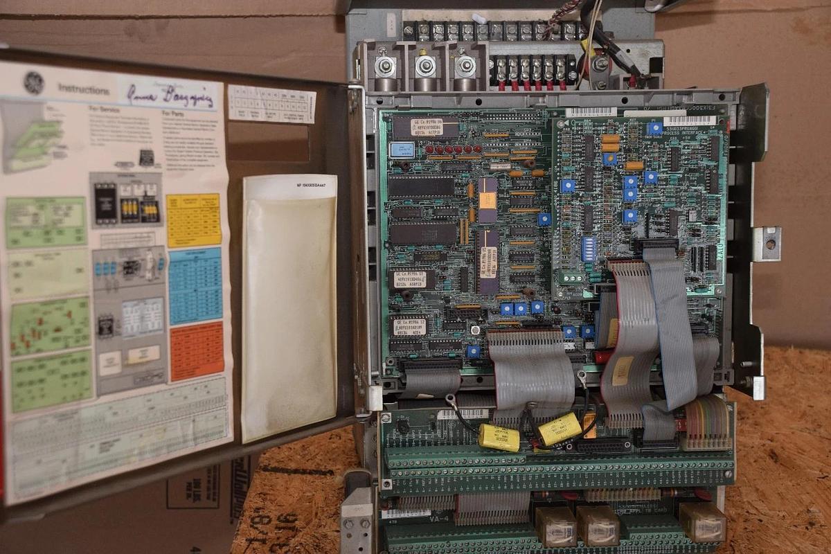 Used GE GENERAL ELECTRIC DC-300 Adjustable speed drive 10HP 10 HP 7VXAS057CD04