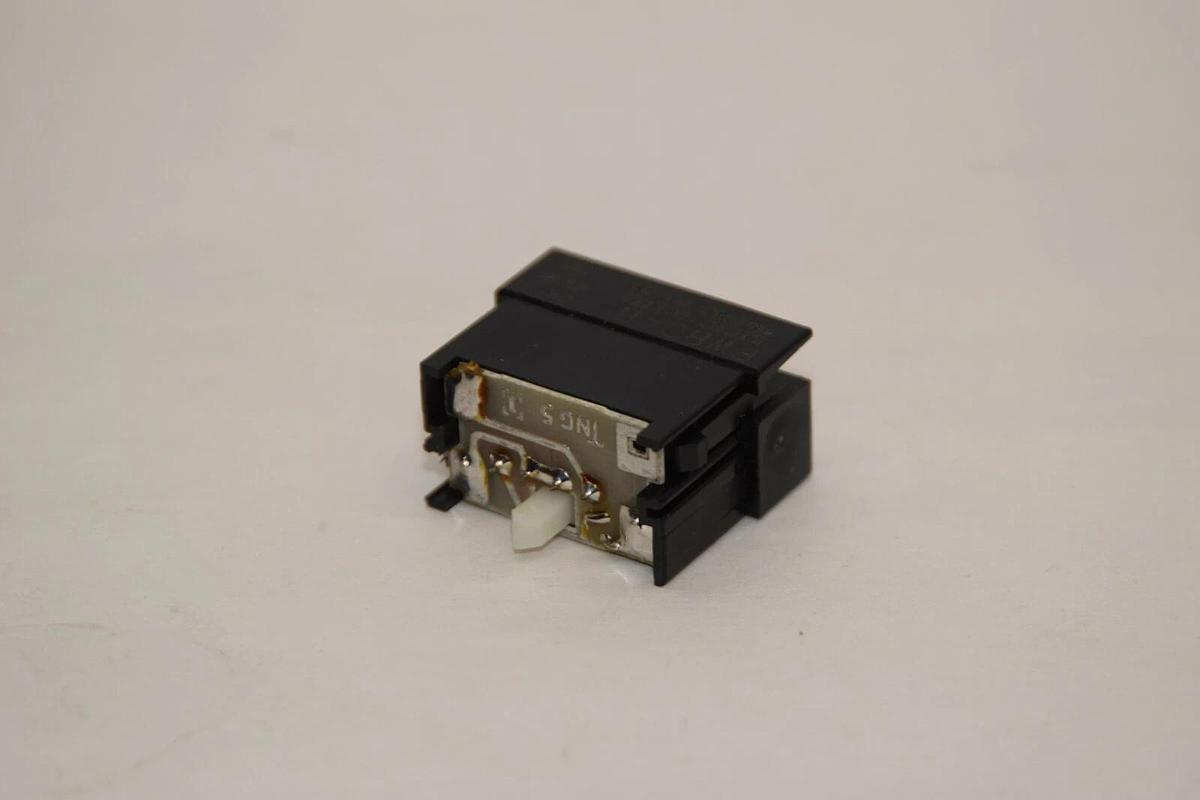 (NEW) MICROSWITCH PWBD4B 7-24Vdc Limit Switch