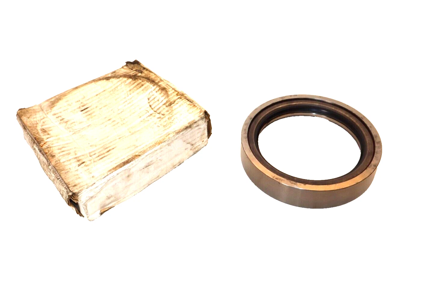 (NEW) AXLETECH 1805L428 Oil Seal