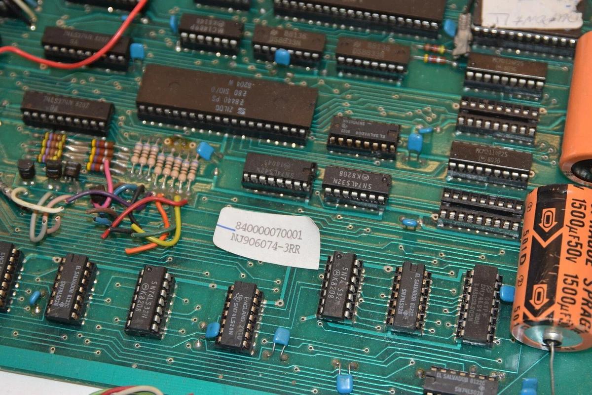 Used SARATOGA CONVEYOR 2440-0002 24400002 nj906074-3RR REV B Control Board