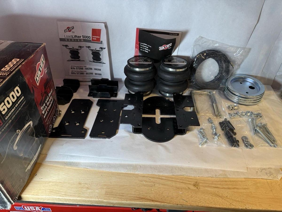 Air Lift 57288 LoadLifter 5000 Air Suspension Kit 19-26 GM1500 Silverado/Sierra
