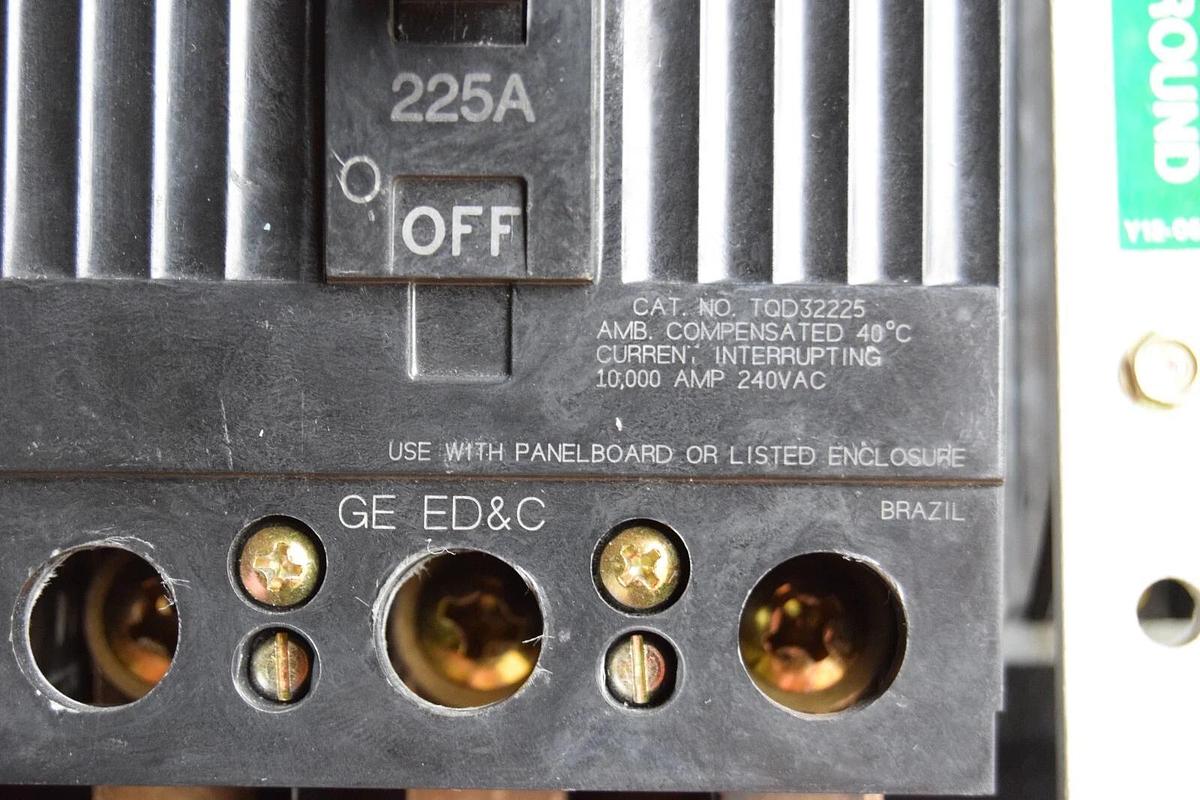 Used General Electric GE A Series 225A Panelboard Interior AQL3422ATX AXB4M9 3ph 4w