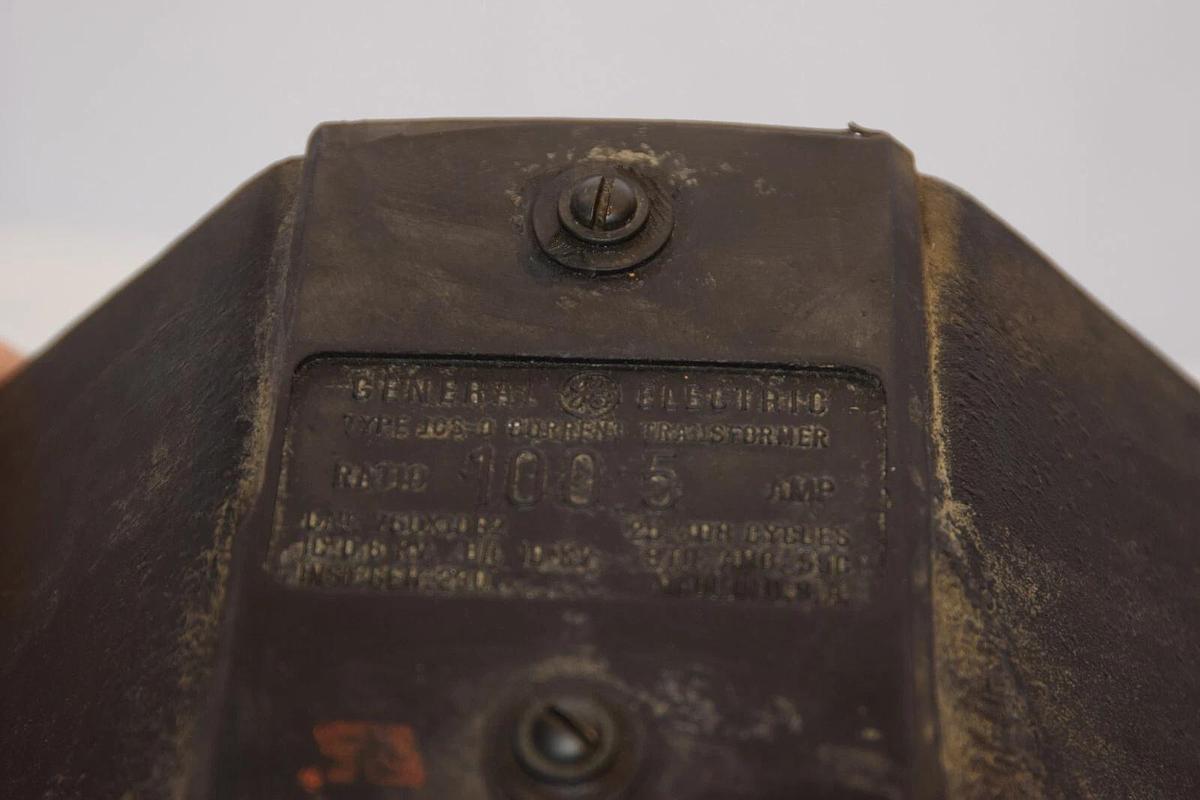 GE GENERAL ELECTRIC JCS-0 750x10G2 Ratio 100:5 25-400cy Current Transformer NEW