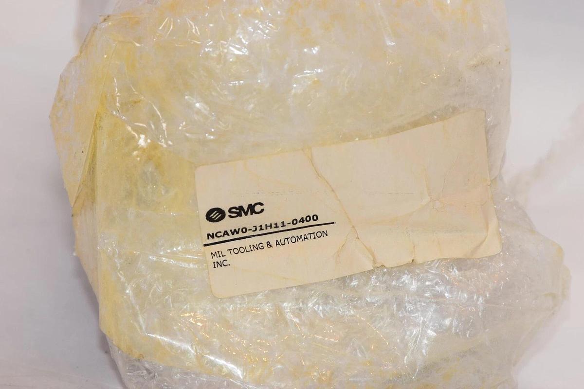 (NEW) SMC NCAW0-J1H11-0400 Tie Rod Cylinder