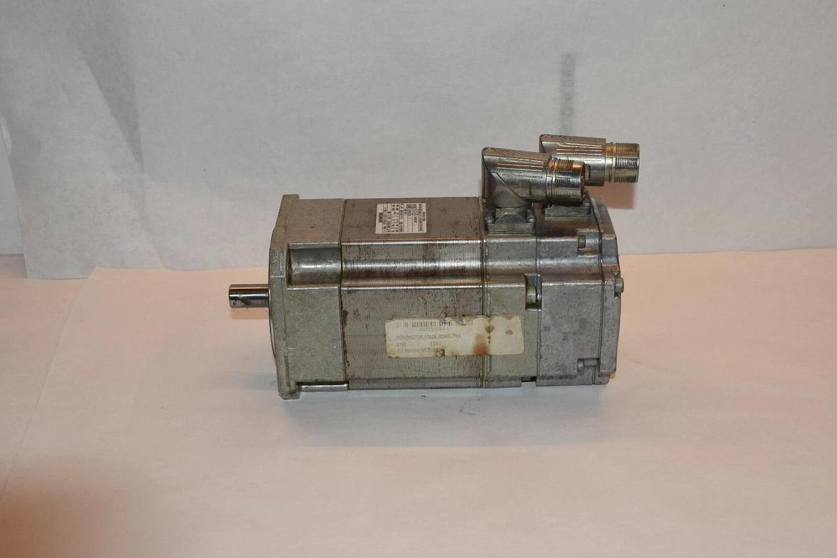 Used SIEMENS Servo Motor 1FK7043-7AK71-1TA0-Z / 1FK70437AK711TA0Z