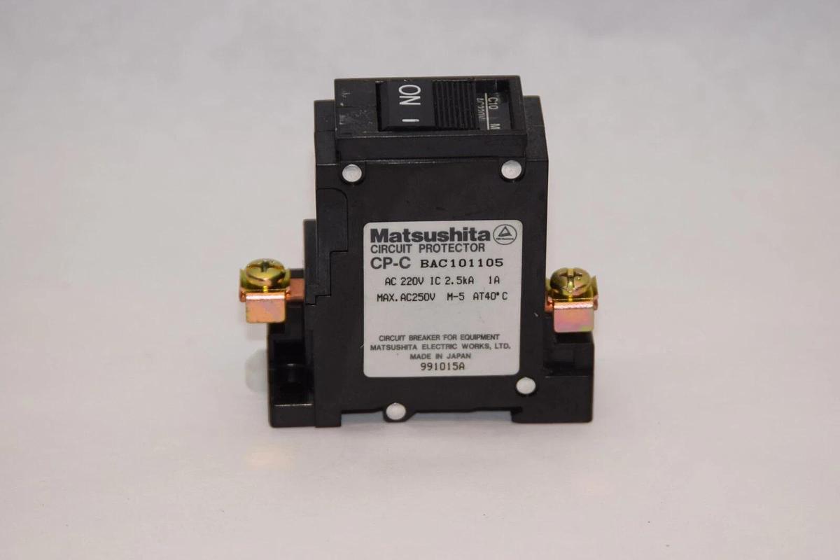 Used (Lot of 2) MATSUSHITA CP-C / BAC101105 220V 2.5kA 1A Circuit Protector