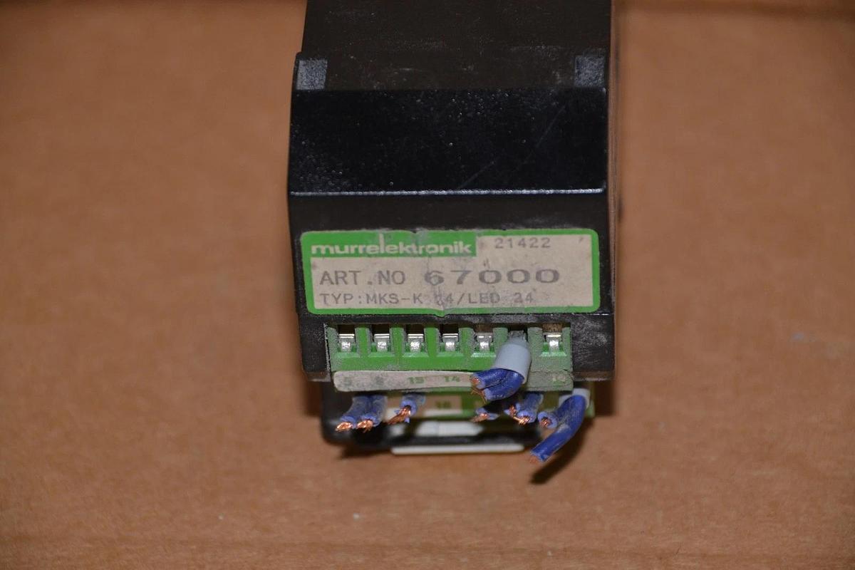 Used MURREEKTRONIK MKS-K 24/LED 24 ART. NO. 67000 RELAY HOLDER