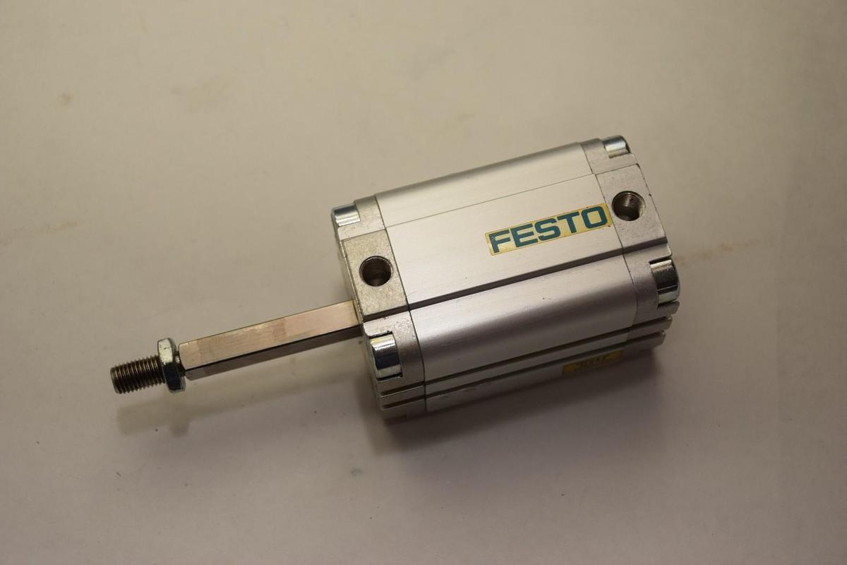 (New) FESTO ADVULQ-40-50-A-P-A PNEUMATIC COMPACT CYLINDER 156805