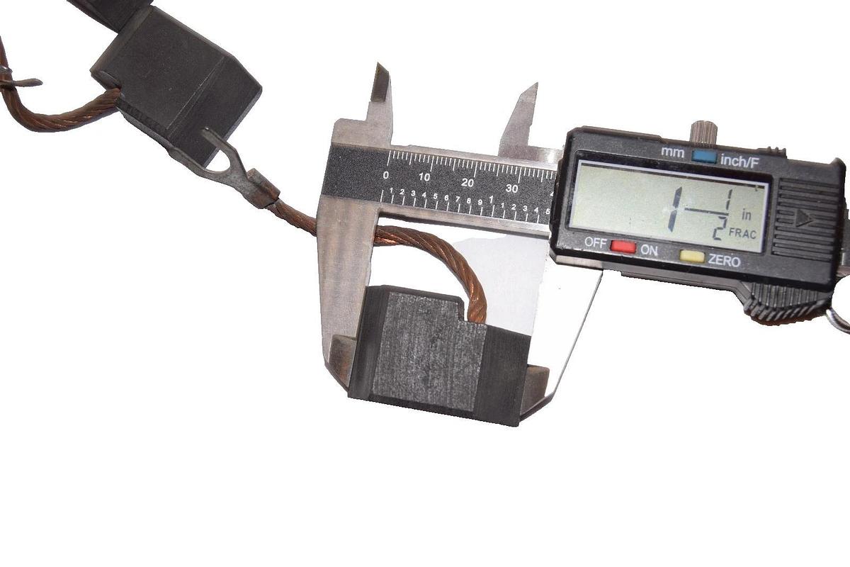 Carbon Motor Brush Brushes 1" x 9-1/16" x 1-1/2" L49 (NEW Lot of 8)