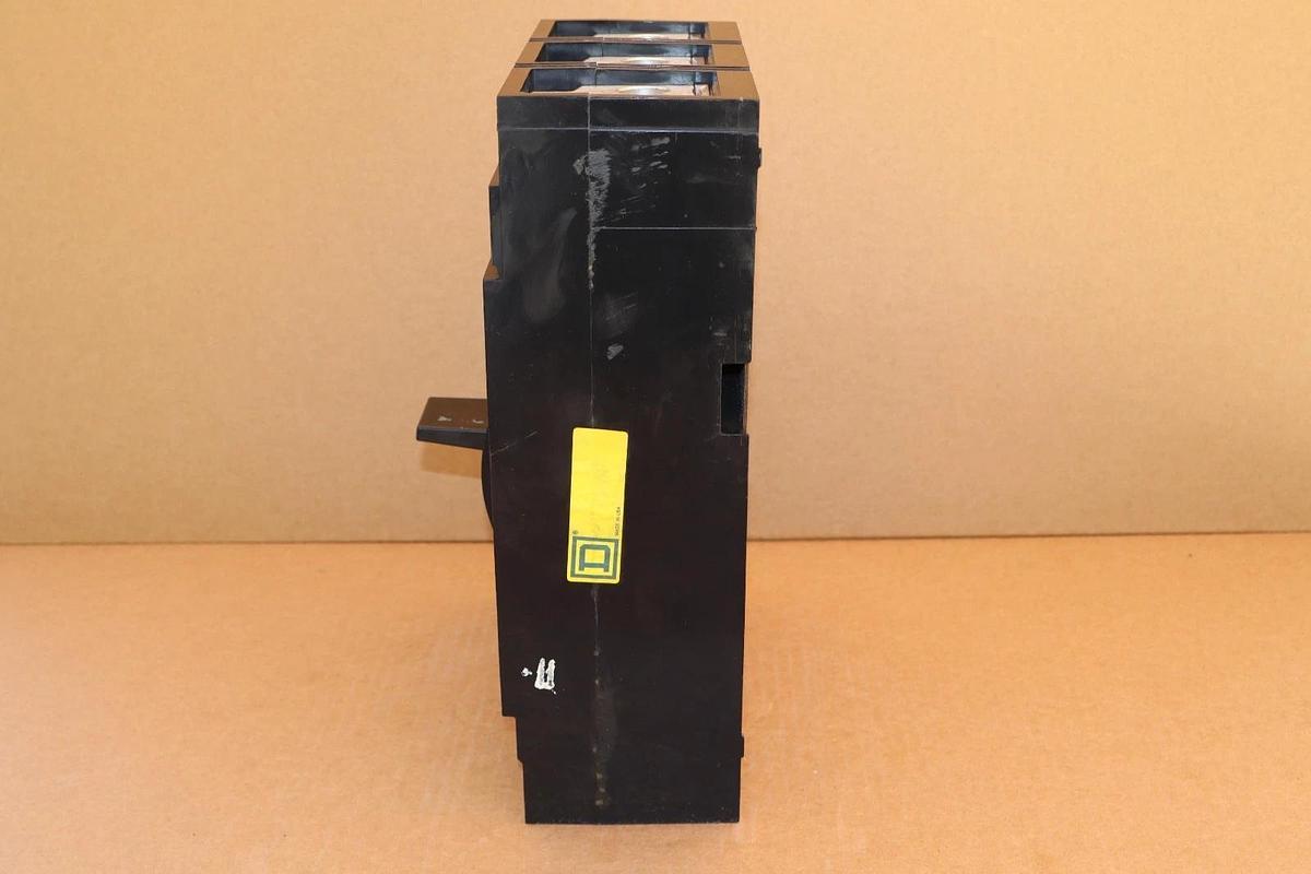 Square D Ciruit Breaker 600A MHP36600 600 Amp Ser. 2 3p 600v REFURB