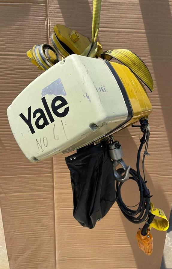 Used Yale 1 Ton 2000lb Chain Hoist KEL1-10LG15S1 KEL110LG15S1 575v 3ph w trolley KEL1
