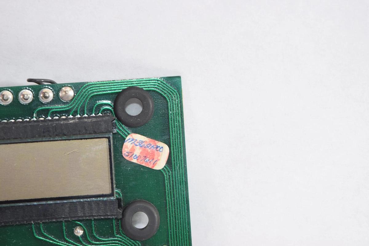 (NEW) MILLTRONICS ML10L761 MLI0L761 , 10D64-5 LCD Meter Display