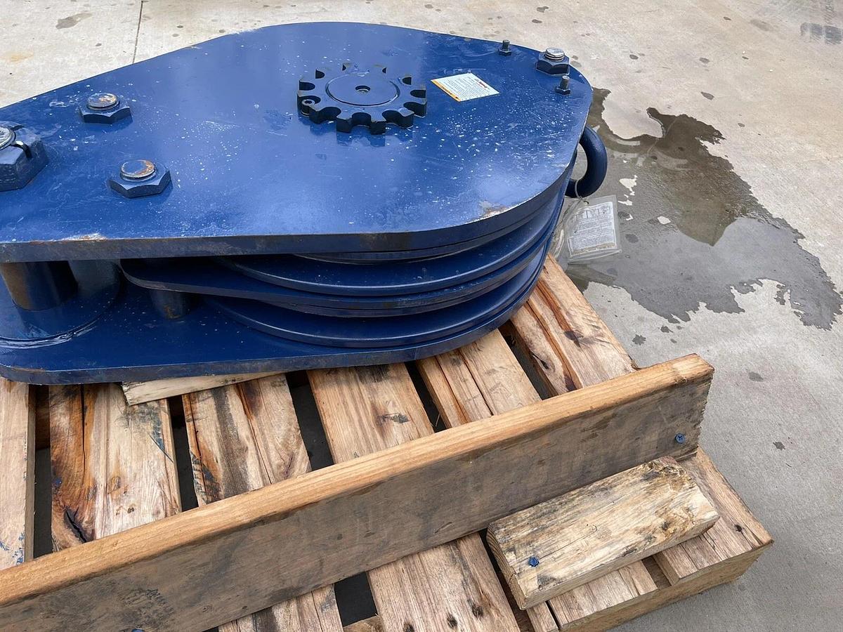 New, Mckissick 45 ton 680 Block Sheave Mast for Hook Capacity 45 Tons 24" Double