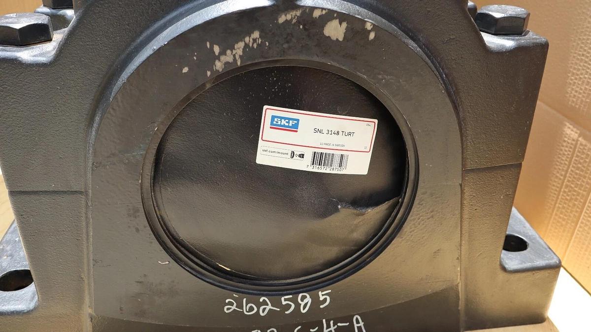 SKF 4 bolt Plummer Pillow Block Bearing HOUSING ONLY SNL 3148 TURT SNL-3148 NOS