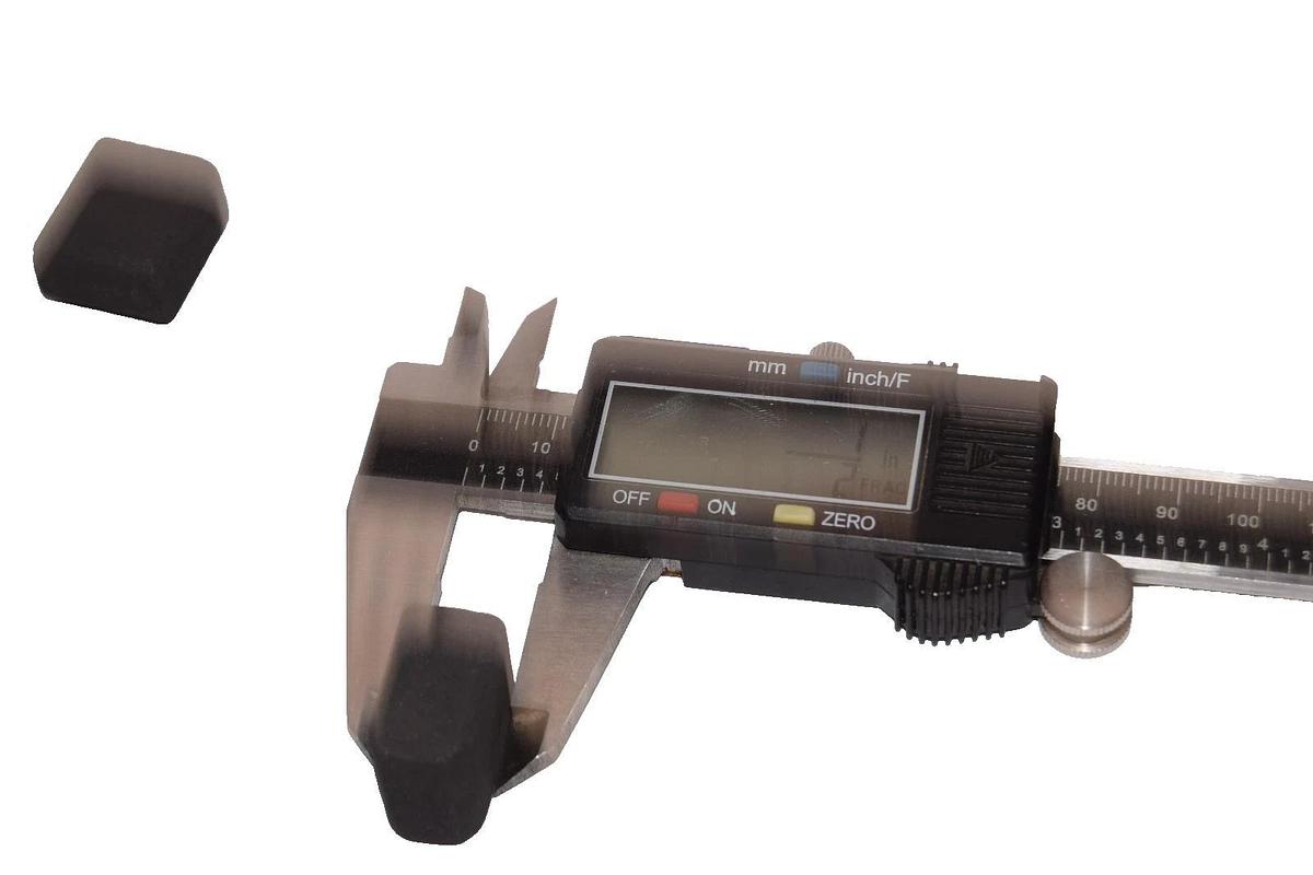 Southern 45 , 3/4" x 1/2" x 7/8" Carbon Motor Brush  (New - Lot of 4)