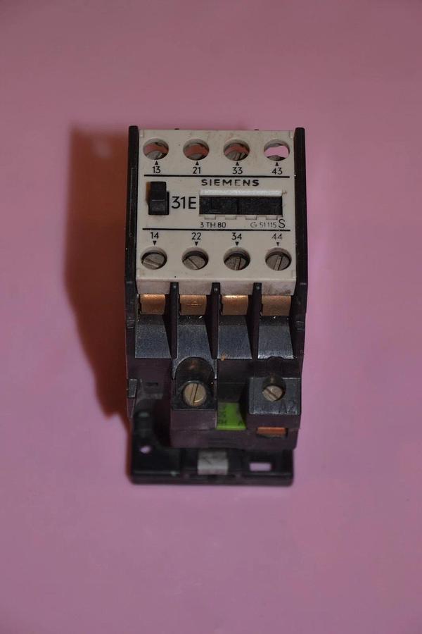 Used SIEMENS RELAY 3TH8031-0A 3TH80310A 3TH8031 0A 16A 16 A
