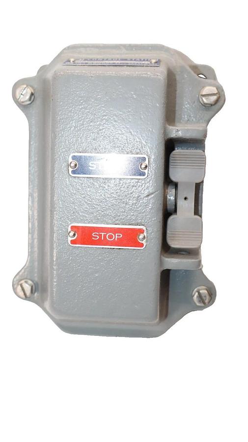 Square D Heavy Duty Control Statation 9001 GW-241 GW241 Series A  (New)